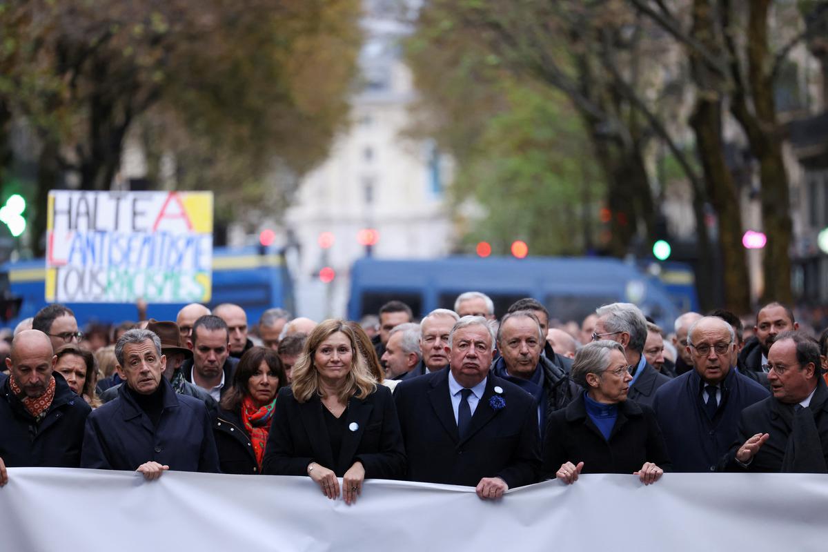 Több mint 182 ezren tüntettek az antiszemitizmus ellen Franciaországban