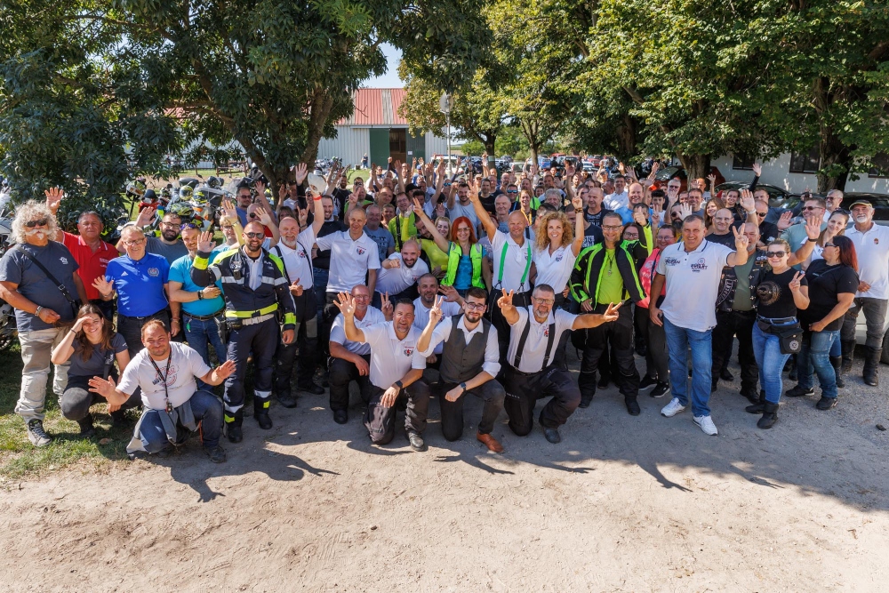 Nagy értékű felajánlást tett az M1 Flotta a Vérlovagoknak