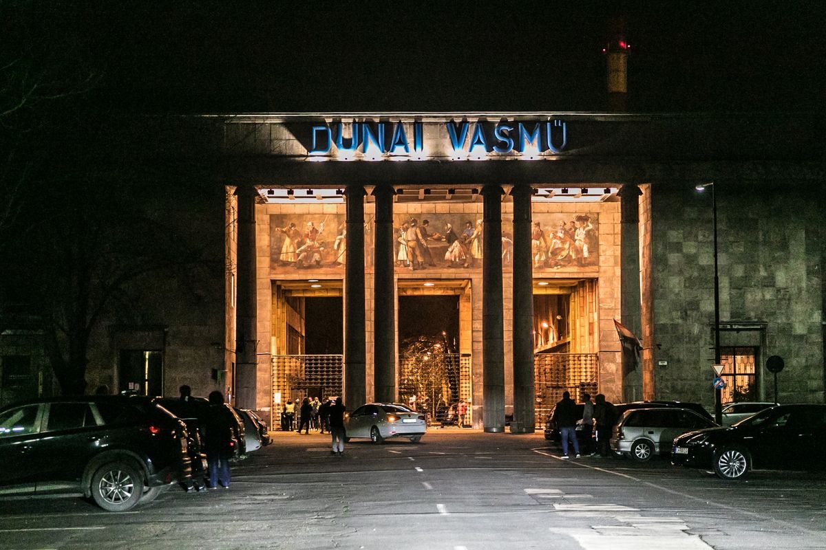 Több ezer munkahelyet sikerült megmenteni