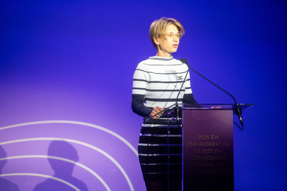 Hornung Ágnes: Minden gyermeket vállaló család jól járhat a csok plusszal