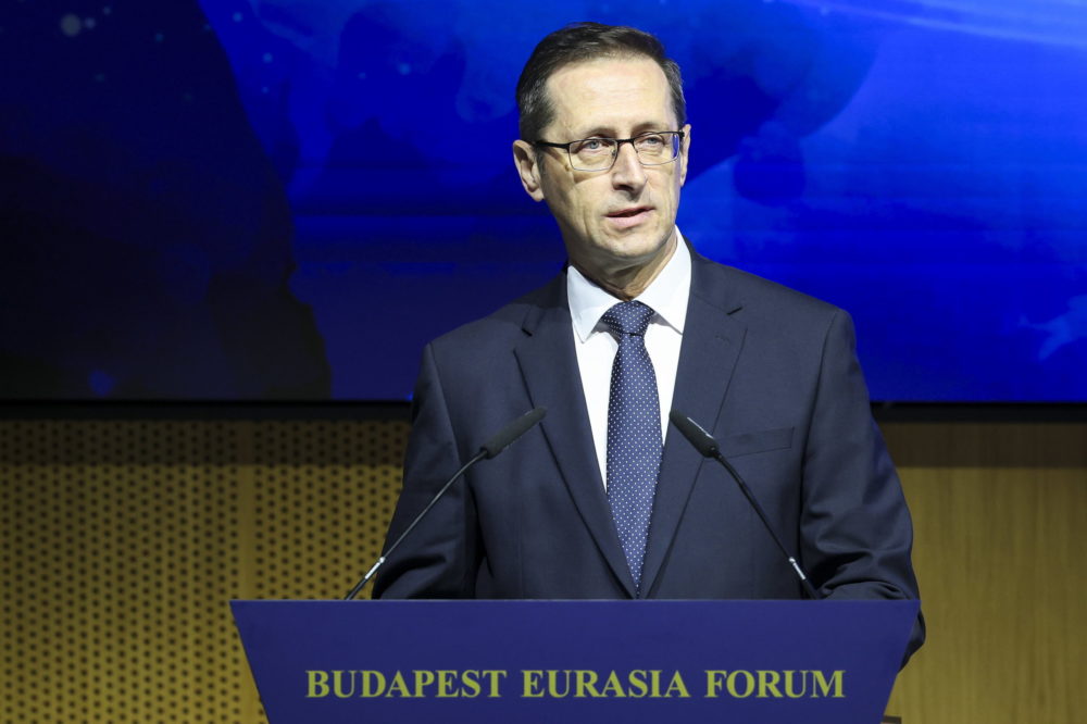 Varga Mihály: Magyarország kapu Európa és Ázsia között