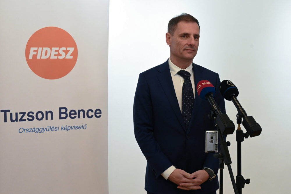 Tuzson Bence: Szuverenitásunk megőrzése az egyik legfontosabb feladattá vált