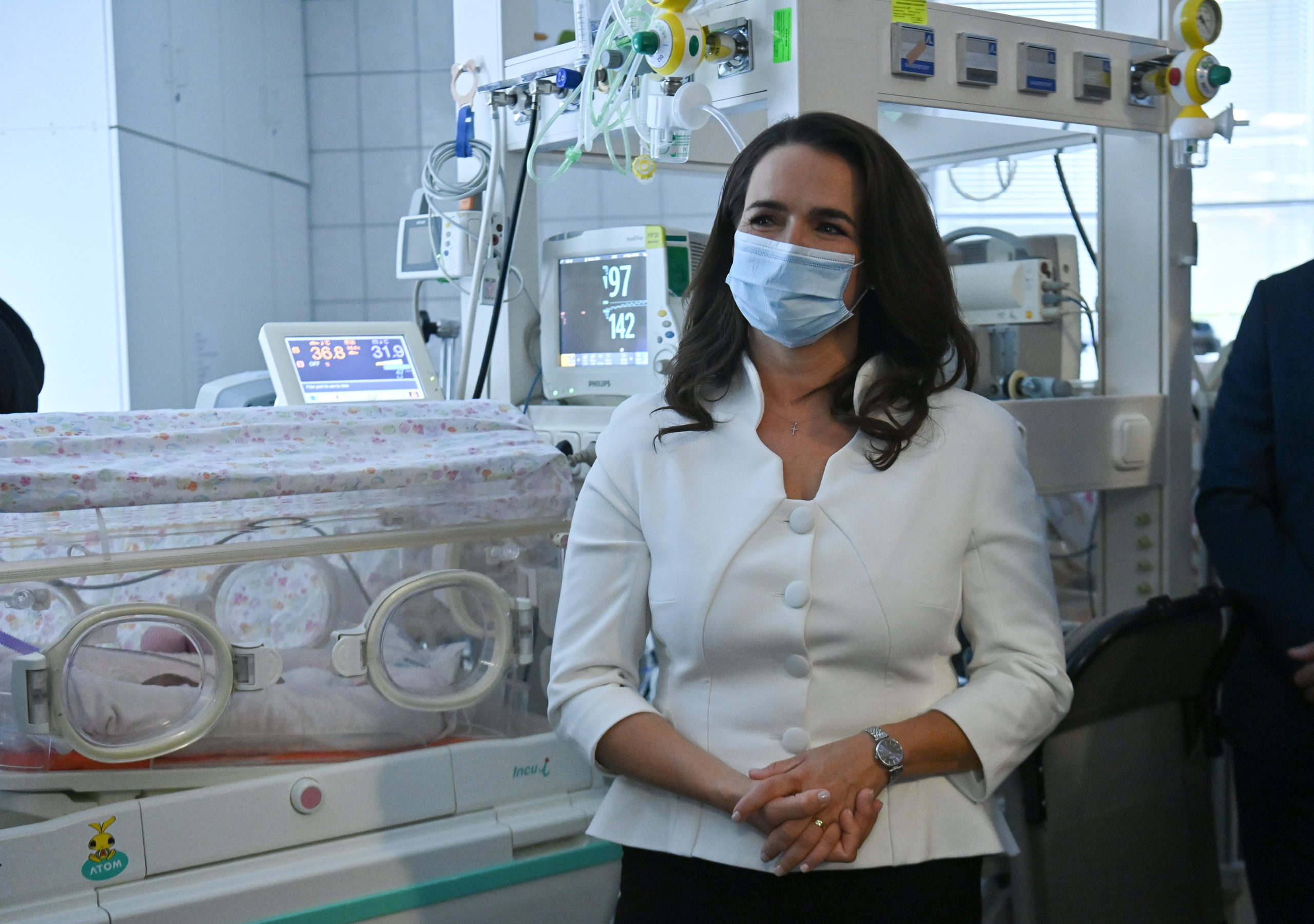 Jónak lenni jó! – Novák Katalin az adománygyűjtő kampány fővédnöke