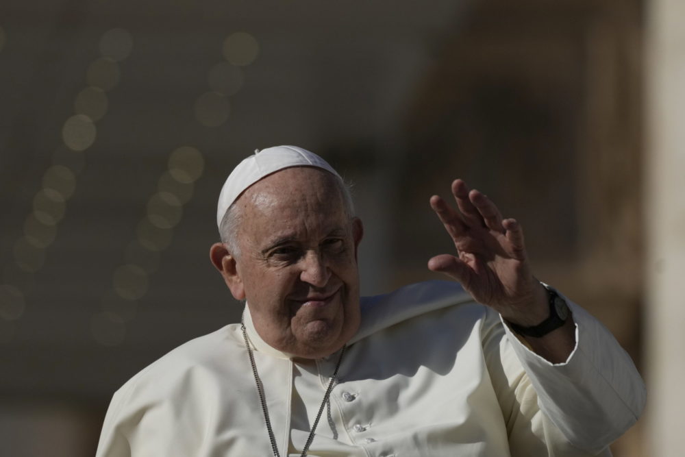 Ferenc pápa lemondta részvételét az ENSZ klímakonferenciáján