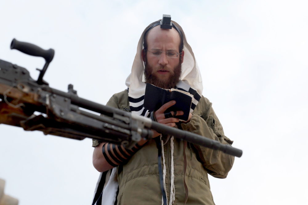 Meggyilkolt túszok holttestét szállították haza Izraelbe