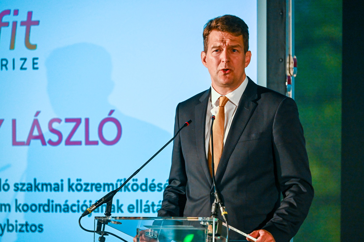 A dolgozók érezzék, hogy munkájukkal gazdagabbá teszik környezetüket!