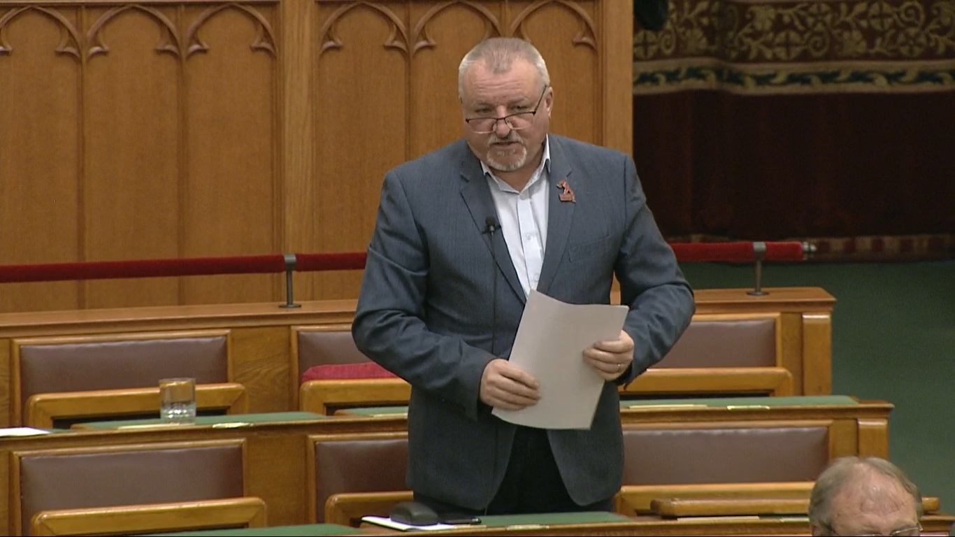 Komjáthi Imre: Bennem harag van, düh van!