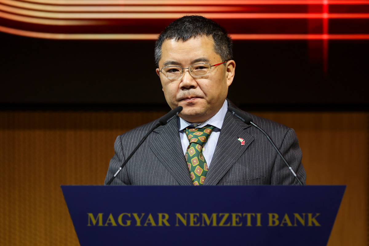 Építsünk minőségi Egy övezet, egy utat, teremtsünk modernebb, szebb jövőt