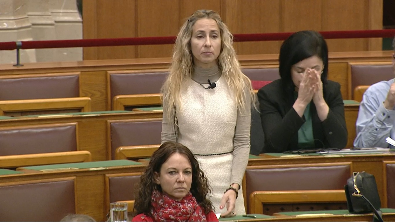 Az eutanázia mellett érvelt Szabó Rebeka