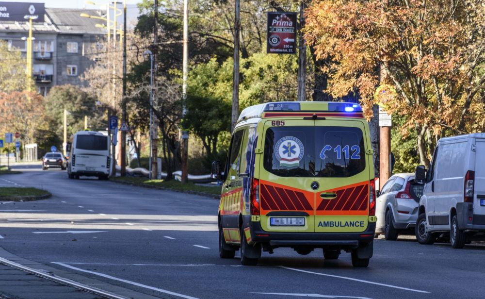 Szokatlanul sok helyre hívták a mentőket idén karácsonykor
