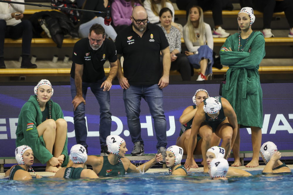 Szoros meccsen kikapott a címvédőtől a női vízilabda-válogatott