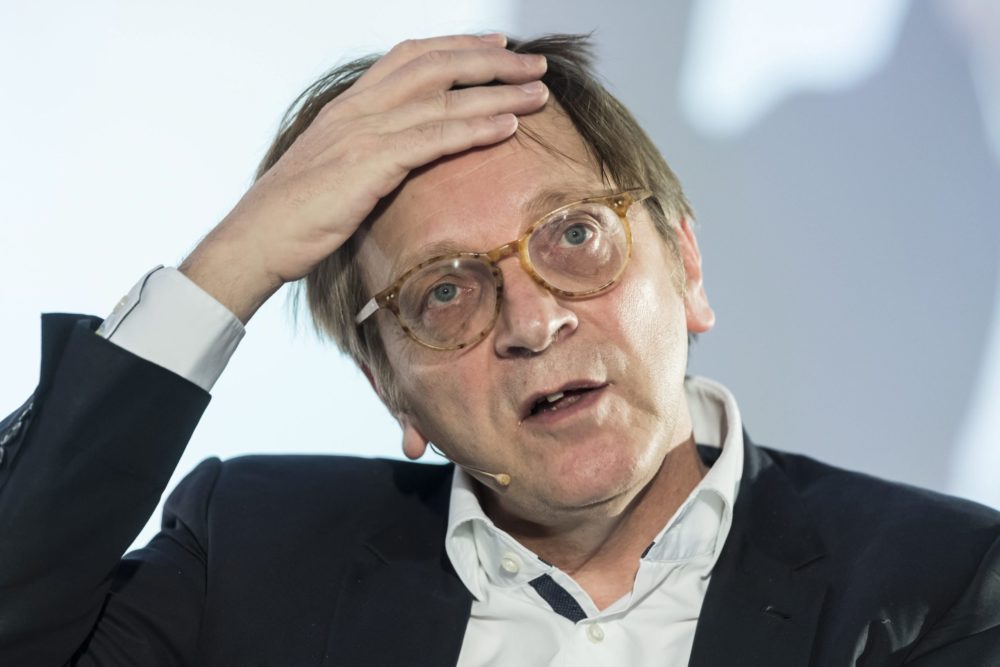 Verhofstadt kiborult rajta, hogy Magyarország hozzájutott az EU-s pénzekhez