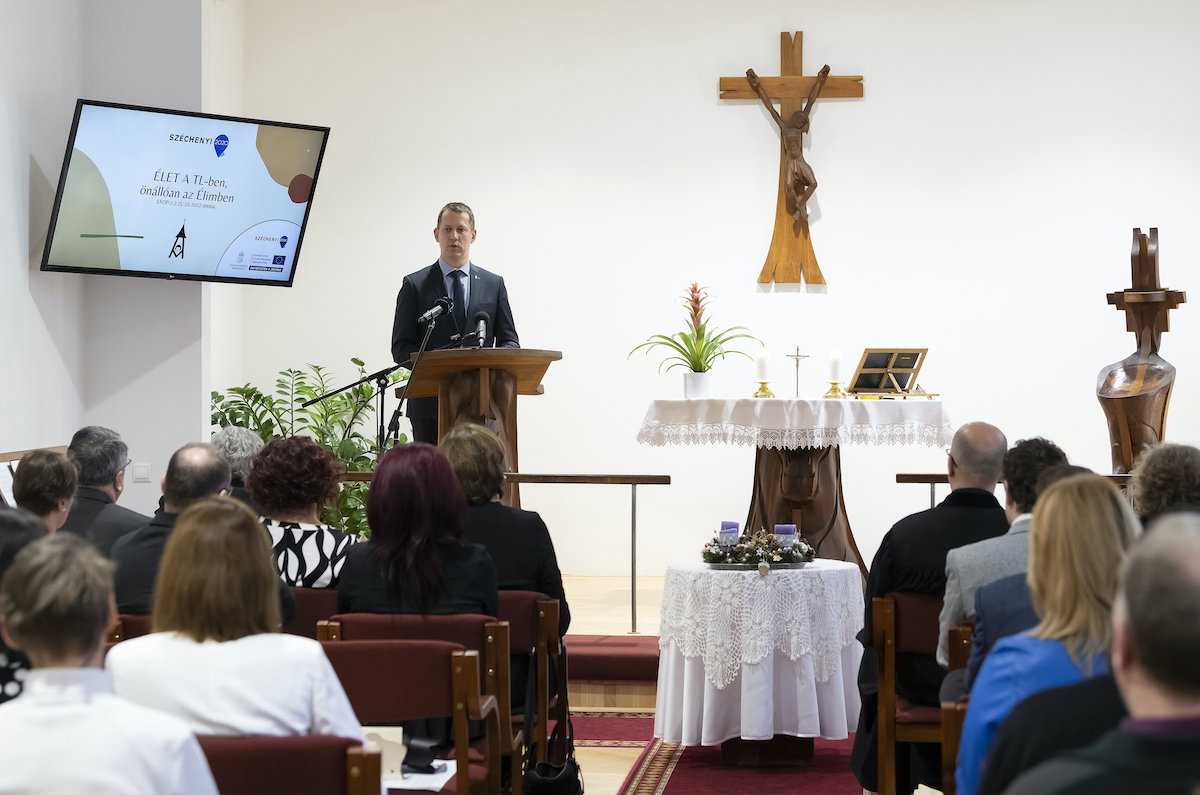 Kiemelten fontos erőforrások a magyarországi egyházak a gondoskodásban