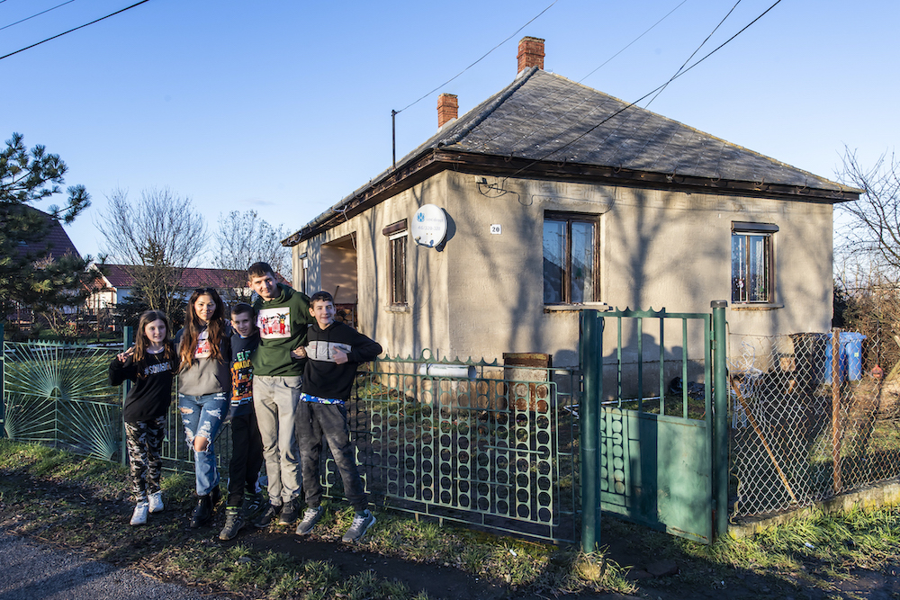 Otthonra lelt a Lakatos család