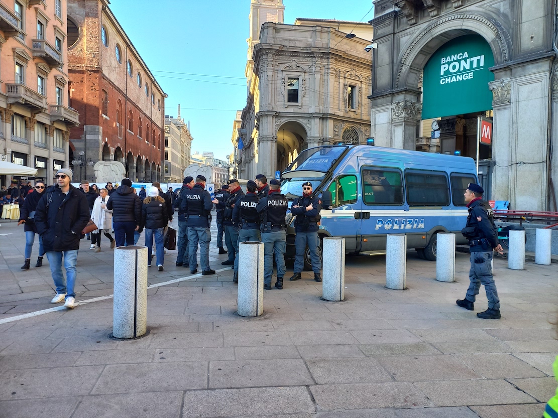 Advent géppisztollyal