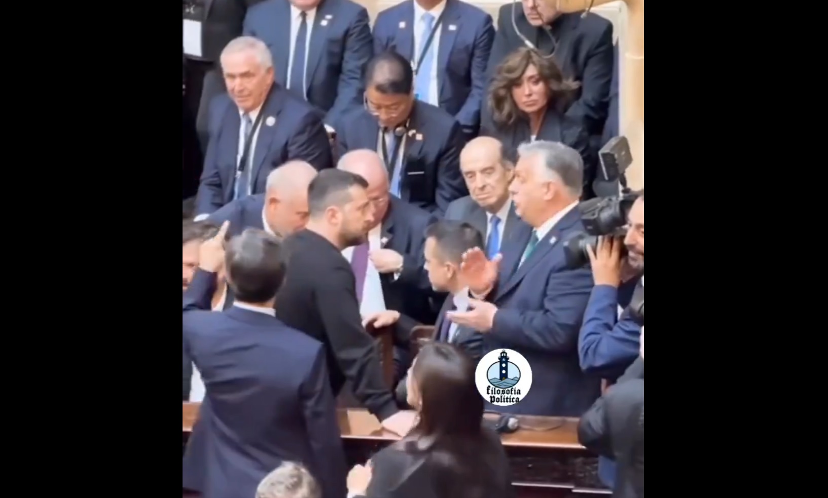 Így igazította el Orbán Viktor Zelenszkijt Argentínában (Videó)