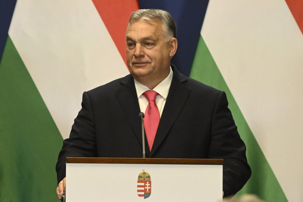 A nemzeti érdekek védelme miatt támadják Orbán Viktort