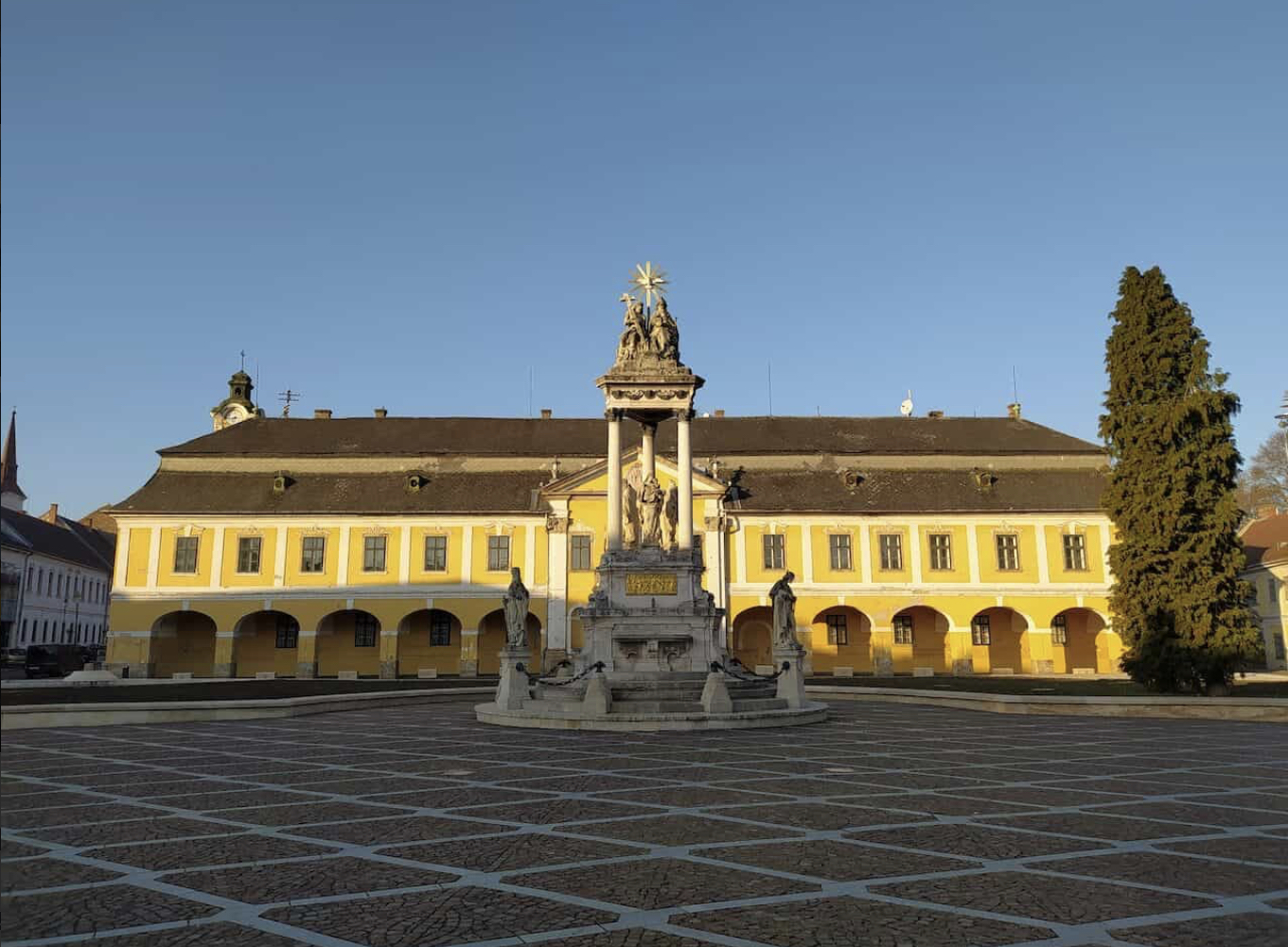 Felújítják az ország legrégebbi városházáját