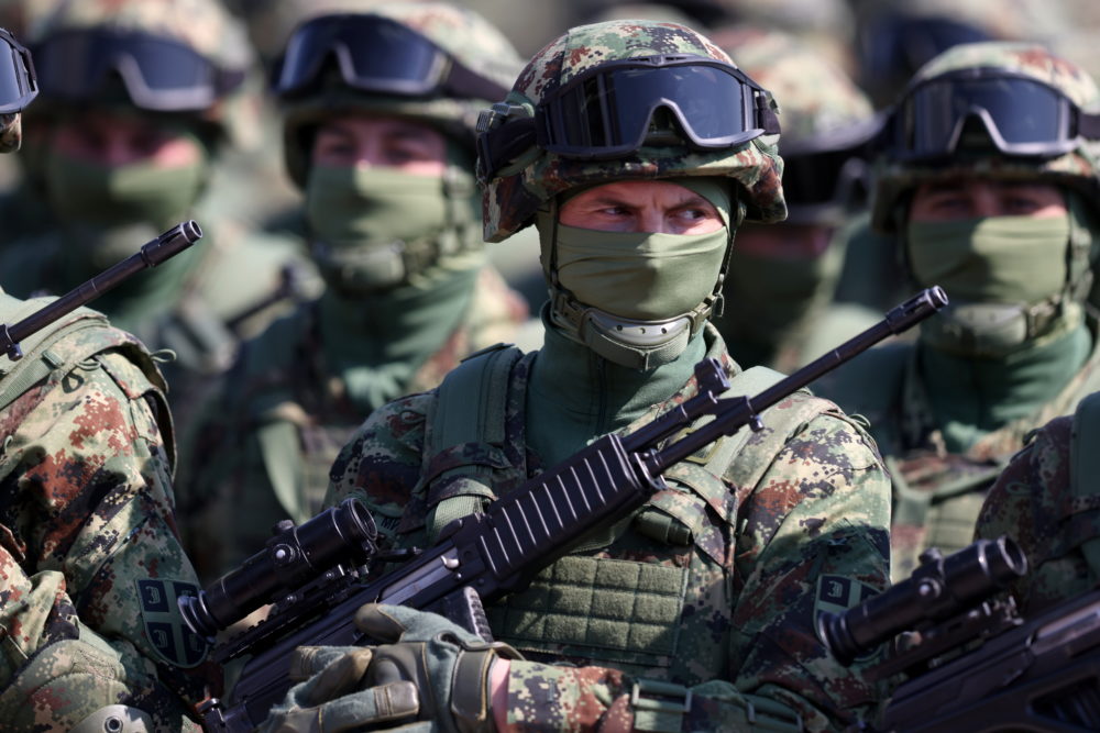 Visszaállítanák a kötelező sorkatonai szolgálatot Szerbiában