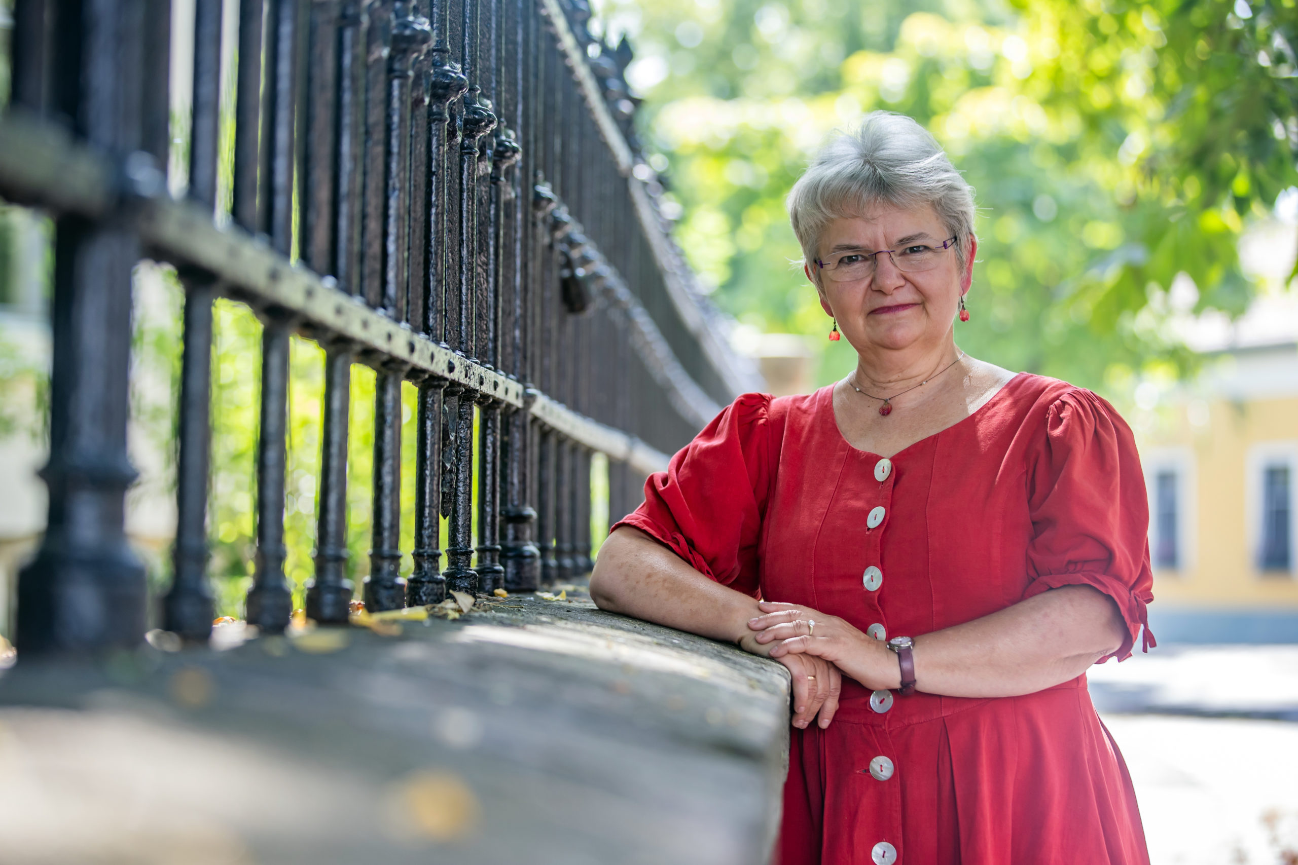 A nevelés az élet szolgálata