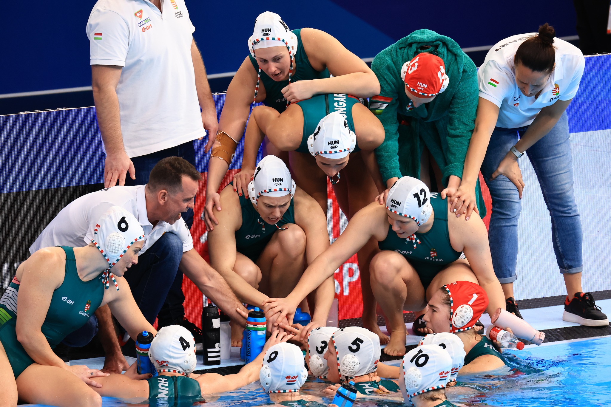 A címvédő hollandokkal találkoznak a nyolc között a magyar lányok