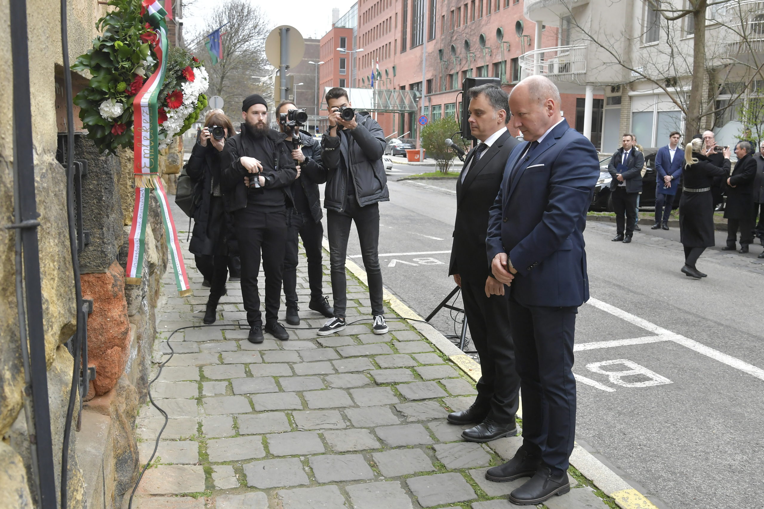 A kommunizmus szelleme ismét kísérti Európát