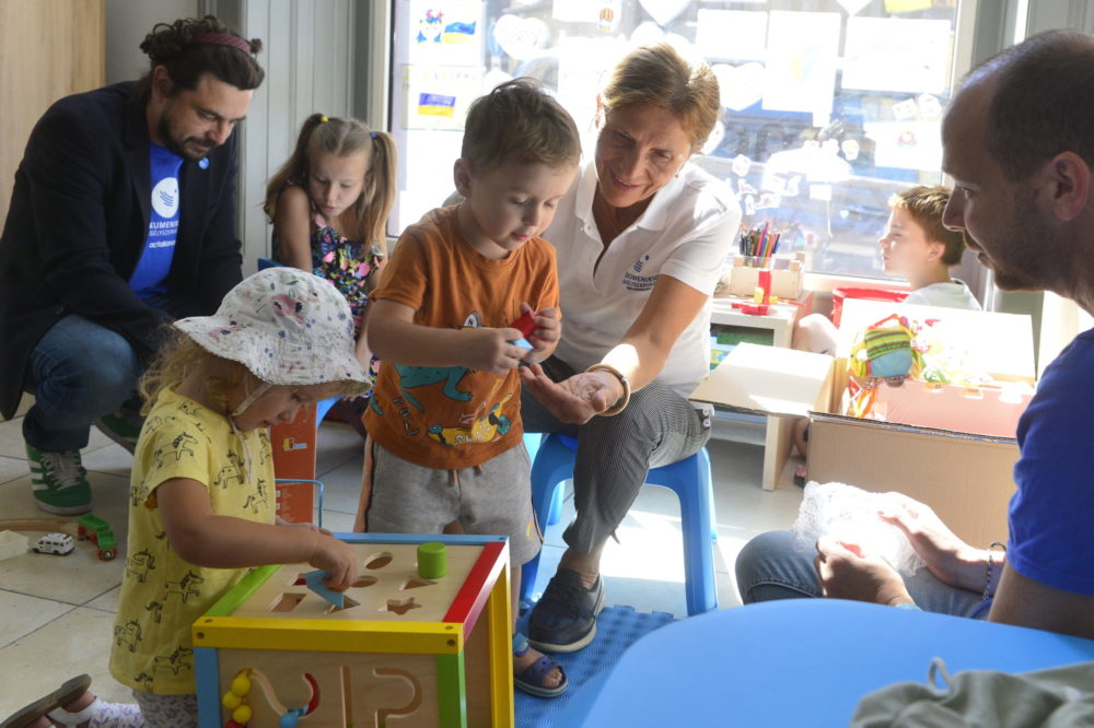 Két éve segíti az Ökumenikus Segélyszervezet és a máltai szeretetszolgálat a menekülteket