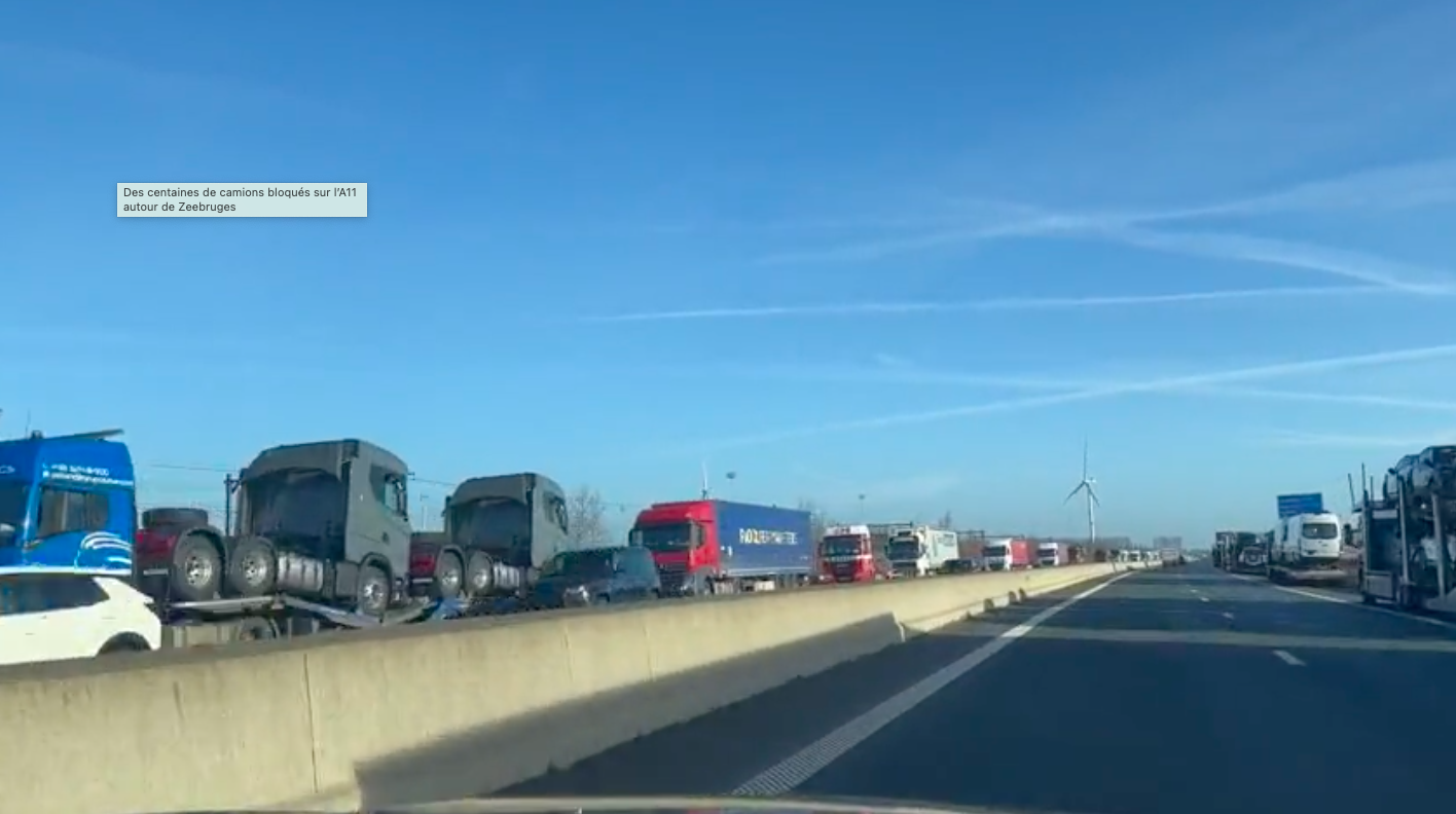 Gazdák akadályozzák a belga-holland határátkelők forgalmát