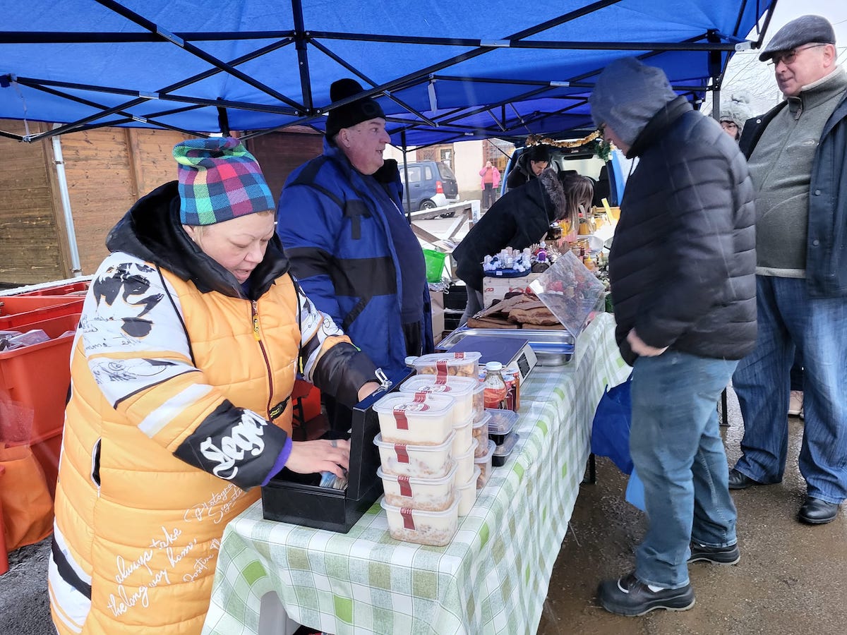 Egy falu ha nagyot gondol