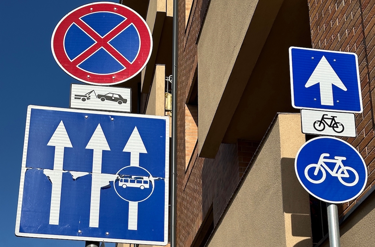 Új KRESZ készül, középpontjában a közlekedésbiztonság áll