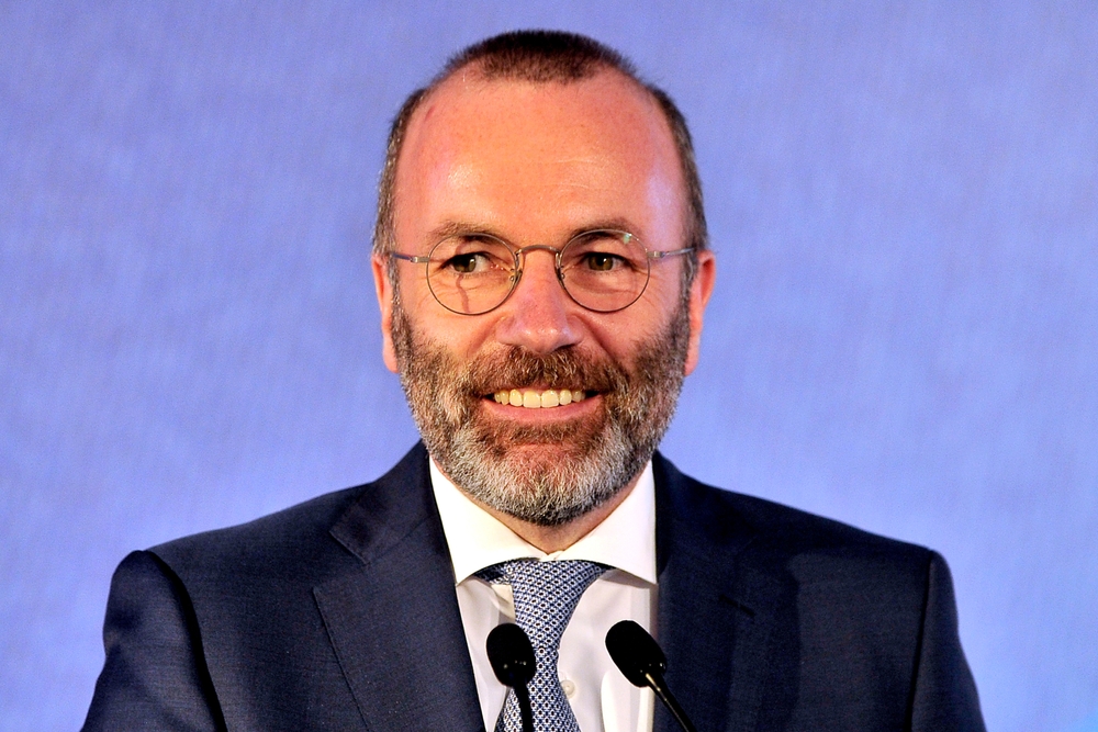 Manfred Weber: Hitet kell tenni Ukrajna mellett