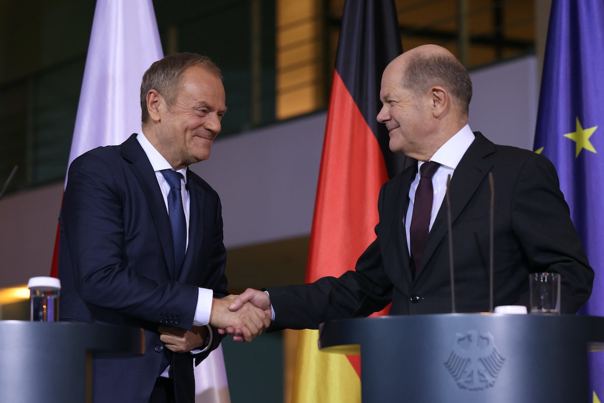 Donald Tusk és Olaf Scholz Európa védelmi képességeiről tárgyalt