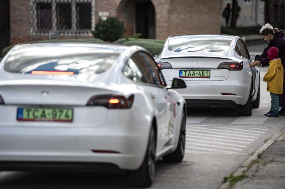 Gazdára találtak az első elektromos járművek a vállalati pályázaton