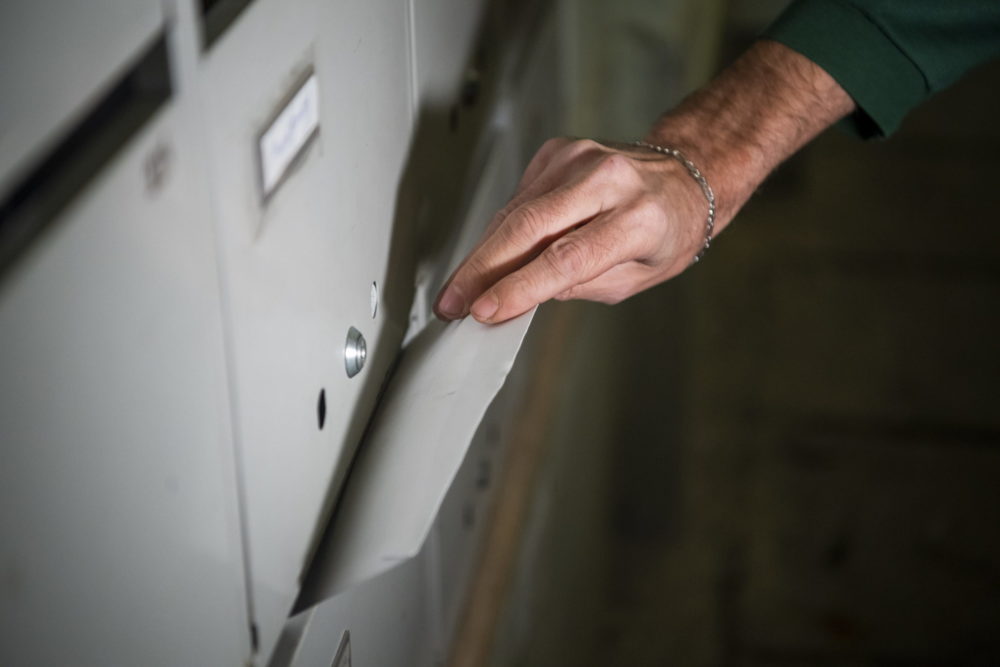 Sztrájkolnak a román postások