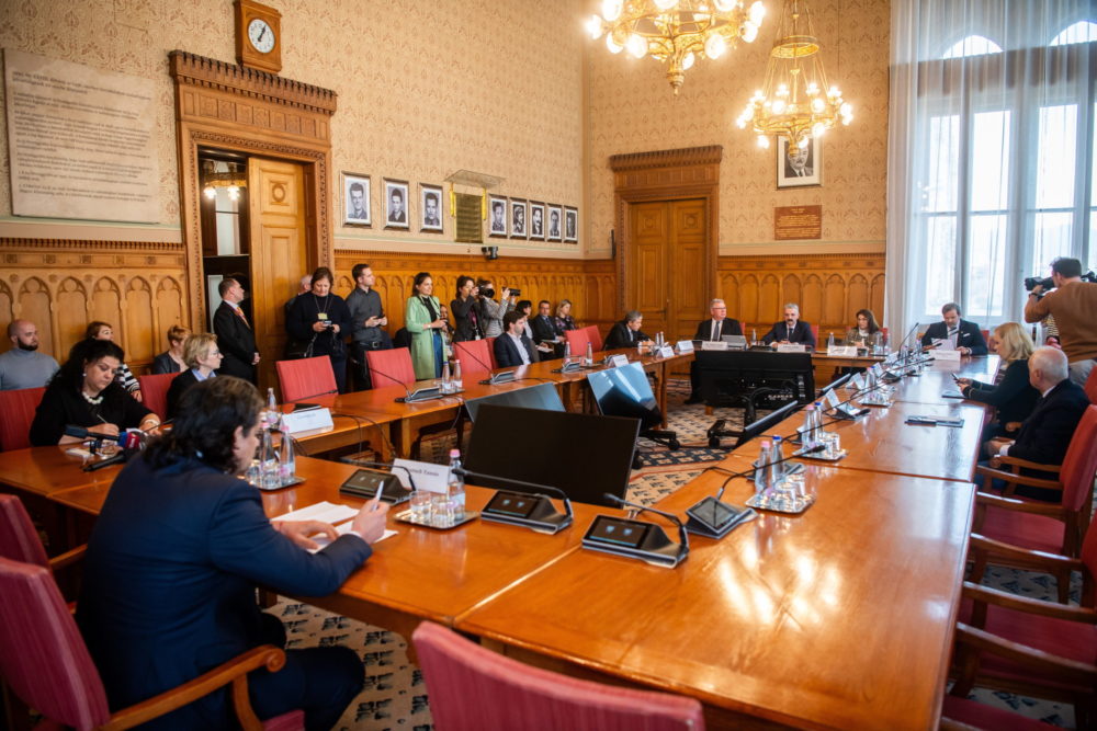 A baloldal brüsszeli tevékenységét vizsgálja az Országgyűlés bizottsága