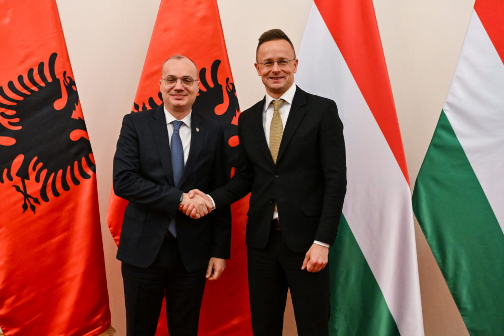 Szijjártó Péter: Az Európai Unióban szükség lenne egy kis új energiára