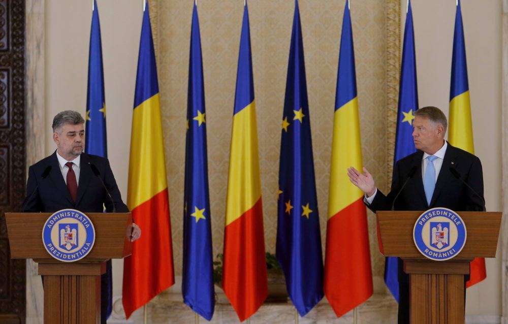 A román államfő és a miniszterelnök is köszöntötte magyar polgártársait