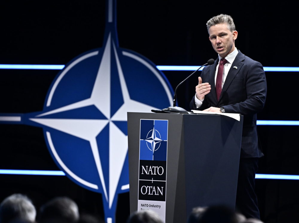 A svéd védelmi miniszter üdvözölte a NATO-bővítésről hozott magyar döntést