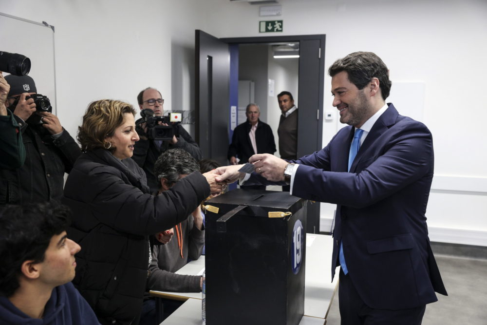 A jobboldal nyerte a választásokat Portugáliában