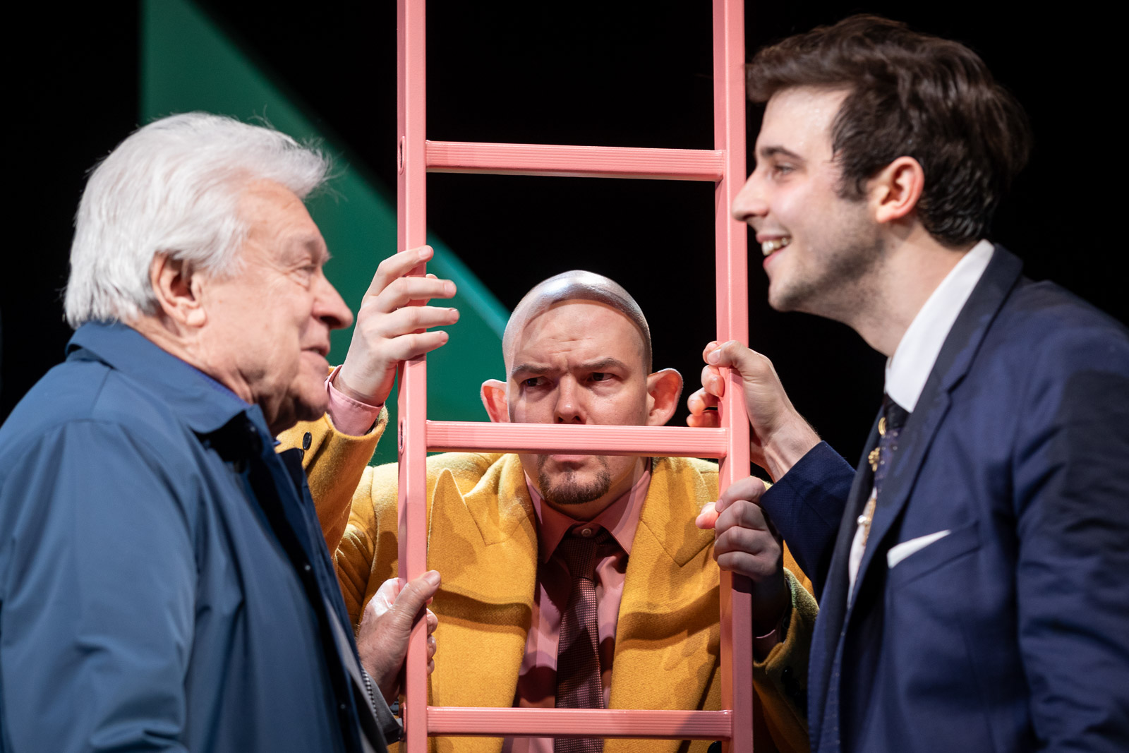 A hazugság világában