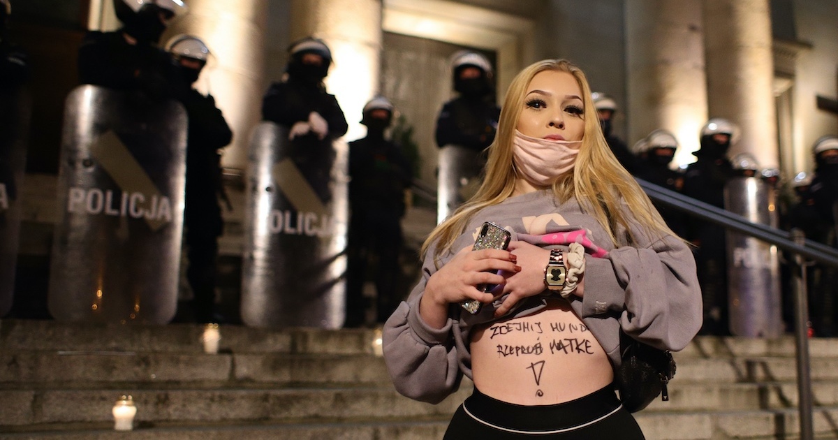 Legális és biztonságos abortuszt sürget az Európai Parlament