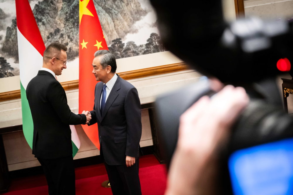 Szijjártó Péter: A világ rendkívüli biztonsági kihívásokkal néz szembe