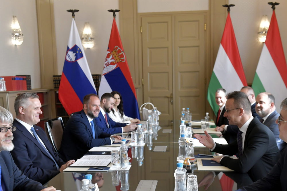 Megállapodás született a magyar-szlovén-szerb regionális áramtőzsde létrehozásáról