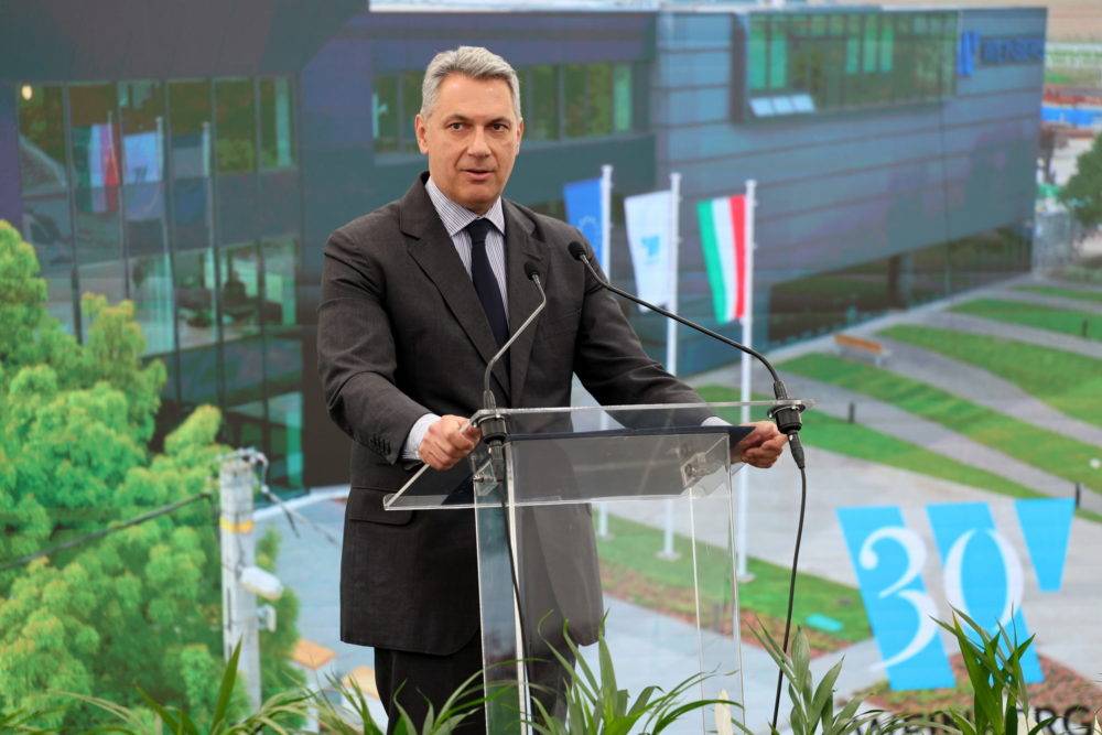 Lázár János: A magyarországi építőipar tíz legnagyobb vállalatából hét már magyar