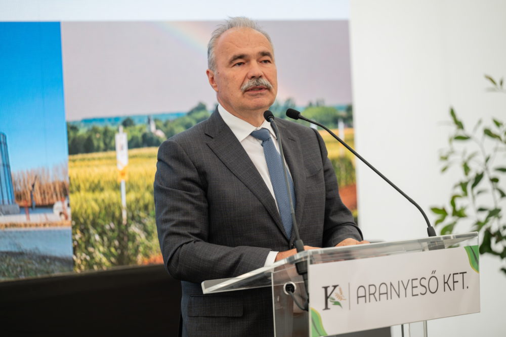 Az agrárminiszter szeretné betiltani a szalmabálák erőművi értékesítését