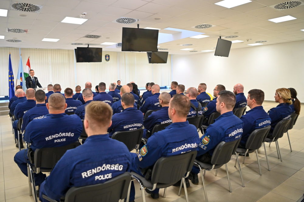 Újabb magyar rendőri egység indul Szerbiába