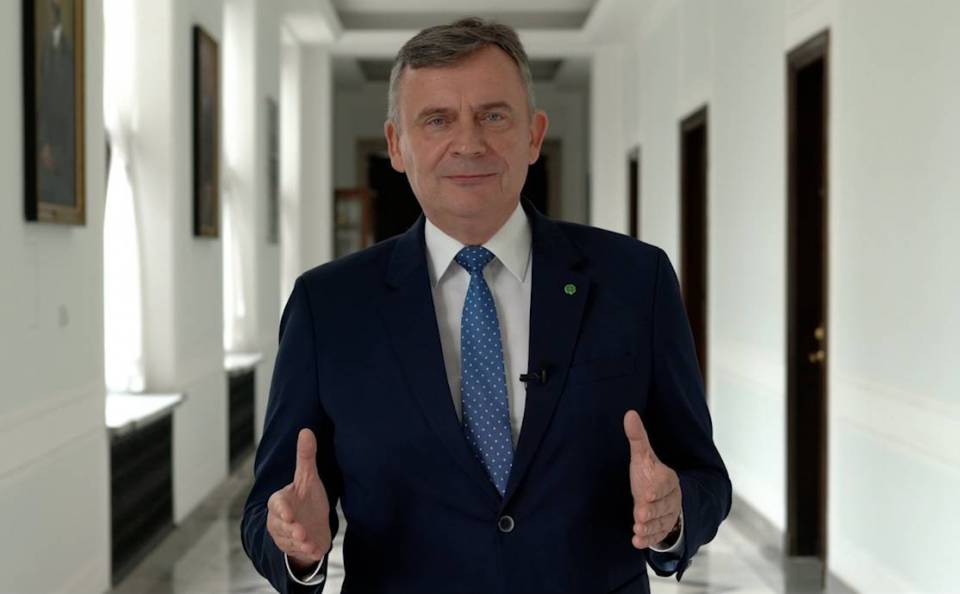 Lengyelország dél-koreai rakétavetők beszerzéséről kötött megállapodást