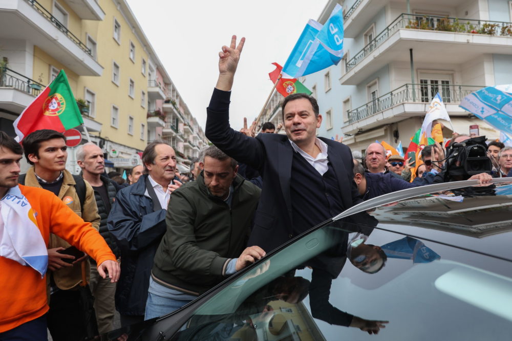 Megalakult a jobboldali kormány Portugáliában