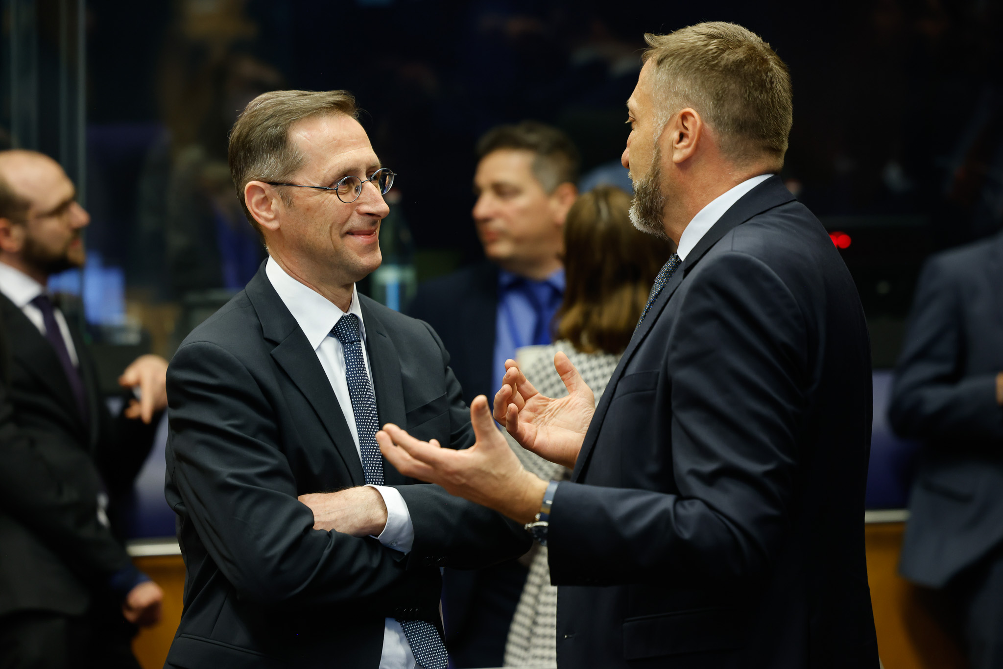 Varga Mihály: Az Ukrajnának folyósított támogatást nyomon kell követni