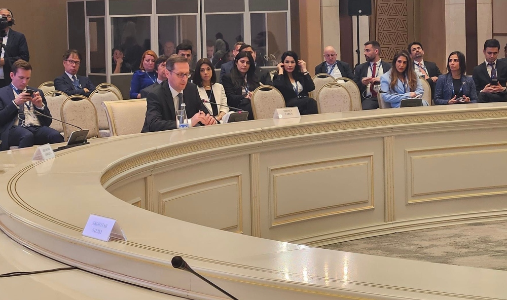 Magyarország a blokkosodás helyett a nyitás politikáját választja